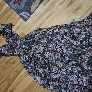 Floral V-Neck Ruffle Dress - Black and Pink